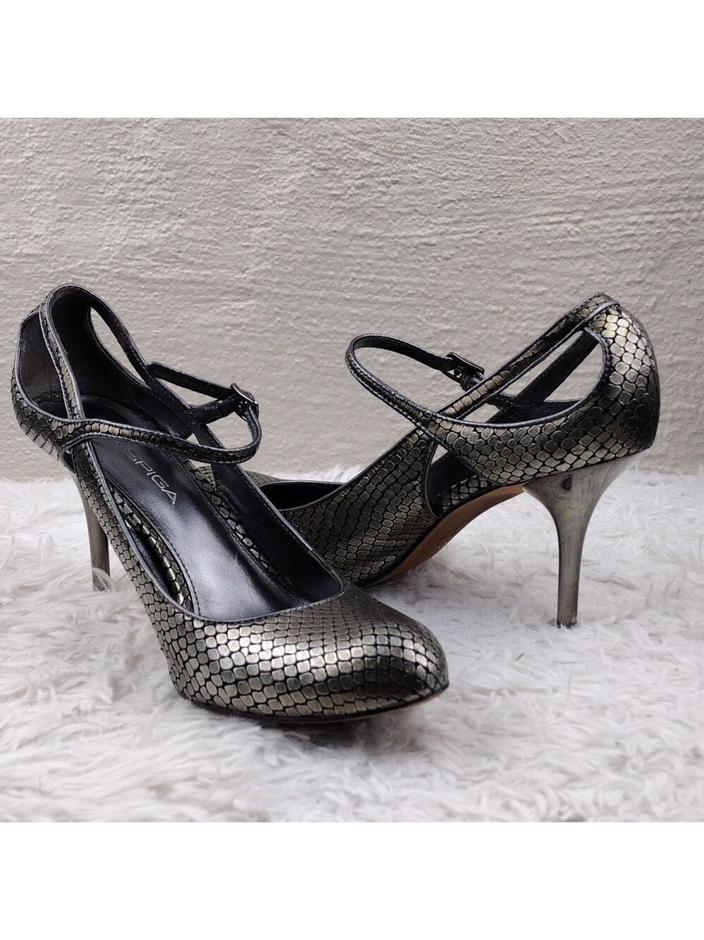 Via Spiga Gray Metallic Snake Embossed Leather Pointed-Toe Skinny Heel Shoe